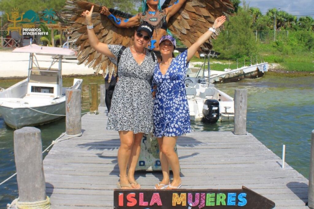 isla-mujeres-tour-catamaran