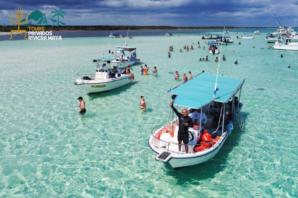 tour-en-embarcacion-privada-a-cozumel-el-cielo